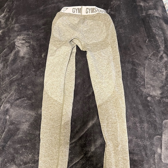 Gymshark Green/Tan Flex Leggings - Picture 3 of 5